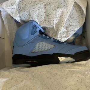 Jordon 5 UNC